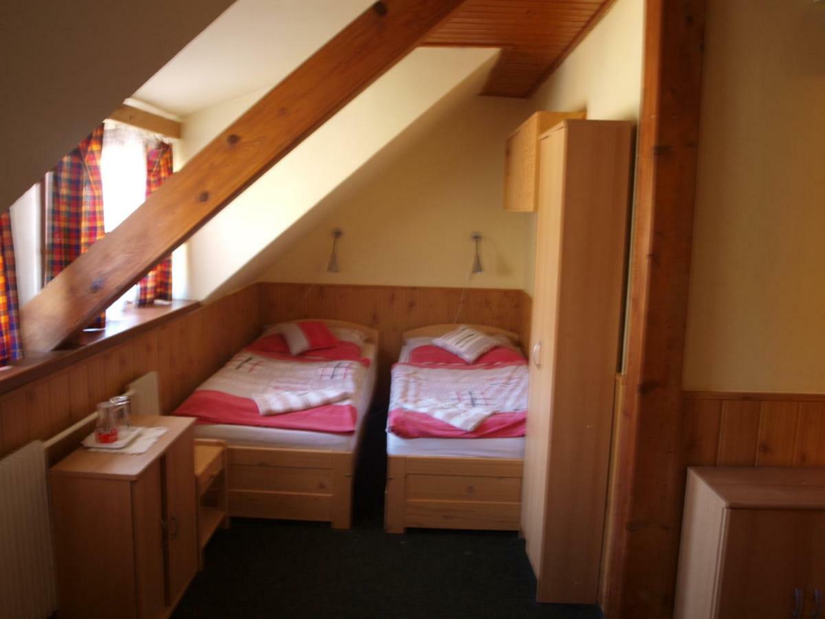 Hotel Kormoran Zlenice Kamer foto