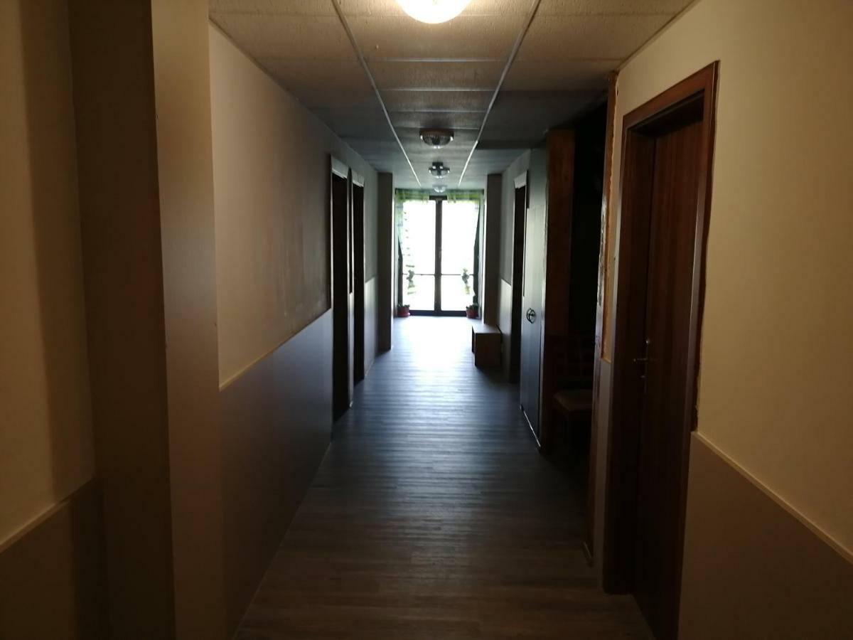 Hotel Kormoran Zlenice Buitenkant foto
